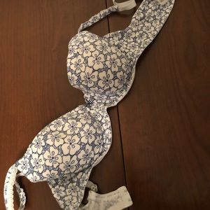 Floral VS 38B lines Demi Body By Victoria